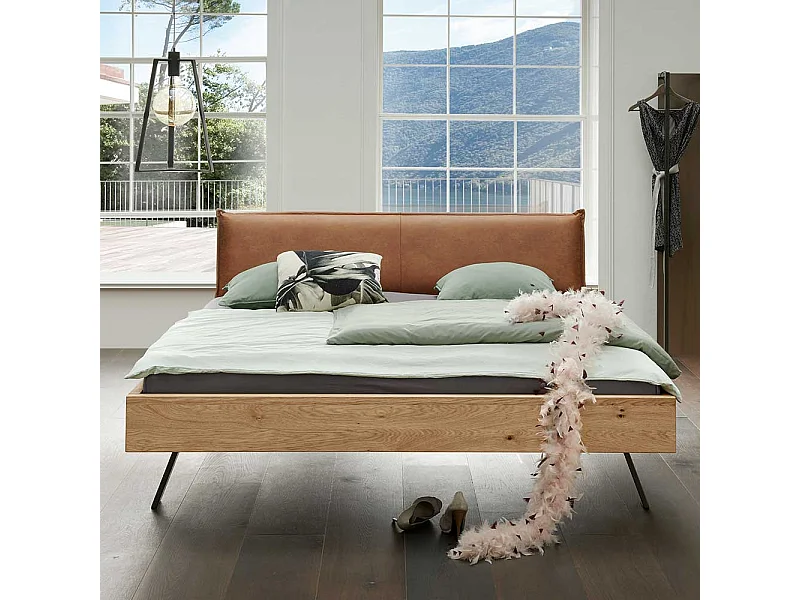 Doppelbett mit Polsterkopfteil aus Wildeiche Massivholz Metall