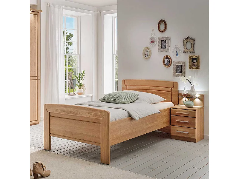 Seniorenbett aus Eiche teilmassiv Nachtkommode (zweiteilig)