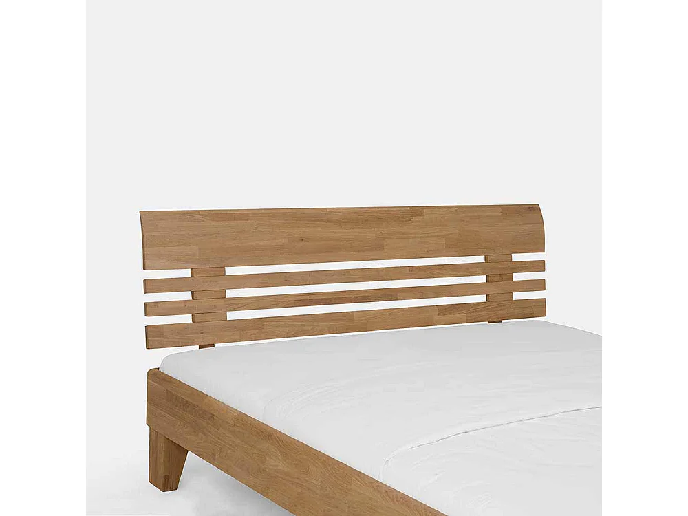 Schlafzimmer Bett aus Wildeiche massiv geölt