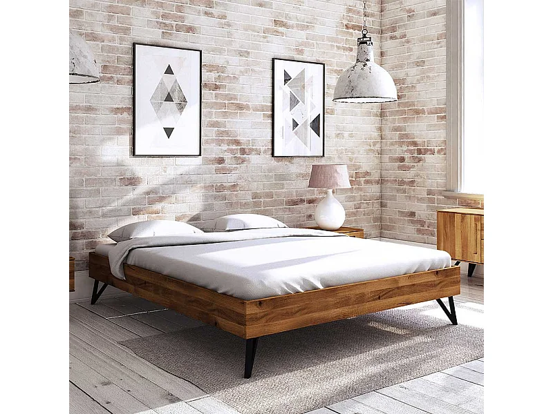 Vollholzbett aus Wildeiche Massivholz und Stahl Kopfteil