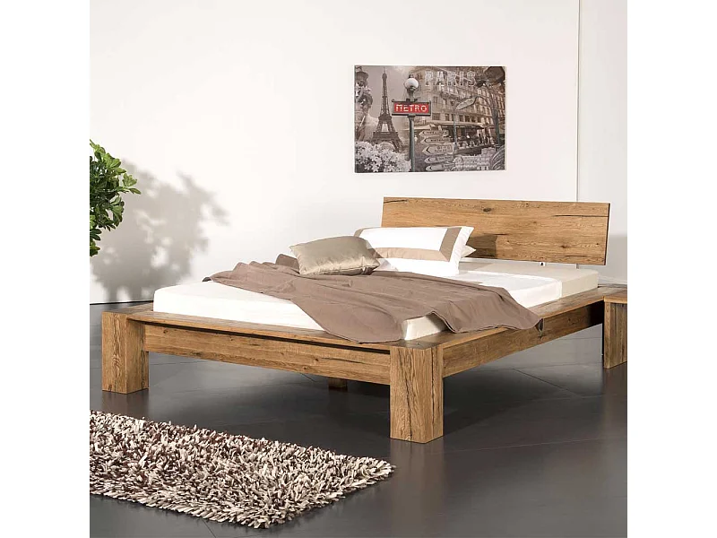 Massivholzbett aus Eiche natur geölt