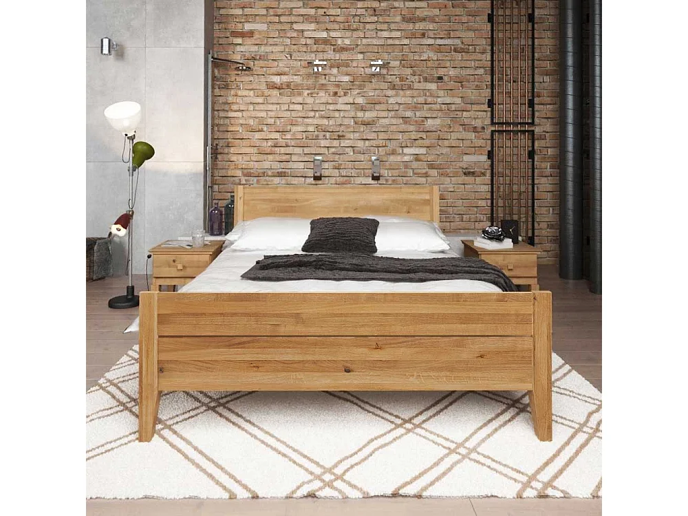 Massivholzbett aus Wildeiche geölt