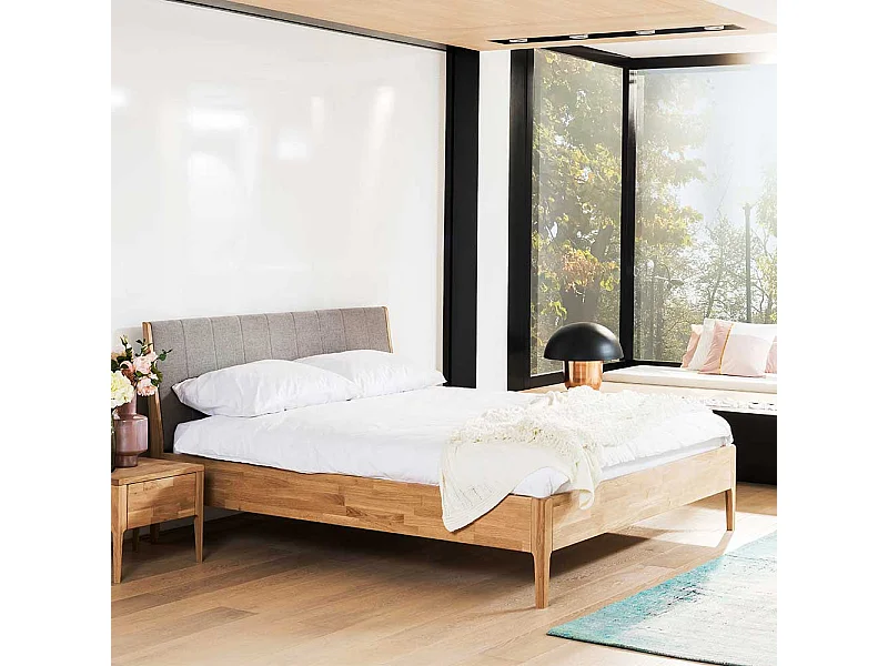 Bettgestell mit Polster Kopfteil in Wildeiche Honigfarben Massivholz