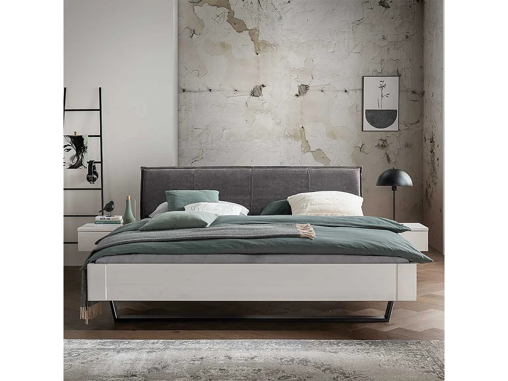Bett Kufenbett aus Kiefer Massivholz und Metall