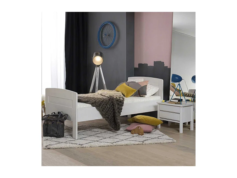 Komfortbett in Weiß Buche massiv Nachttisch (zweiteilig)