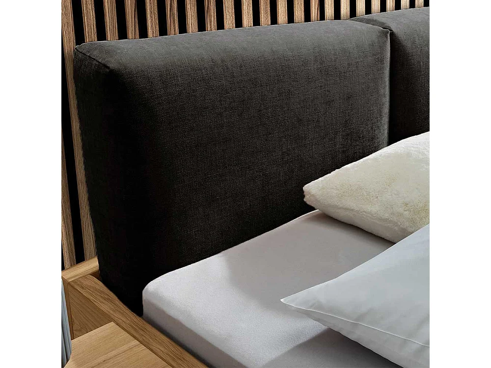 Luxus Doppelbett aus Wildeiche Massivholz Industry und Loft Stil (dreiteilig)