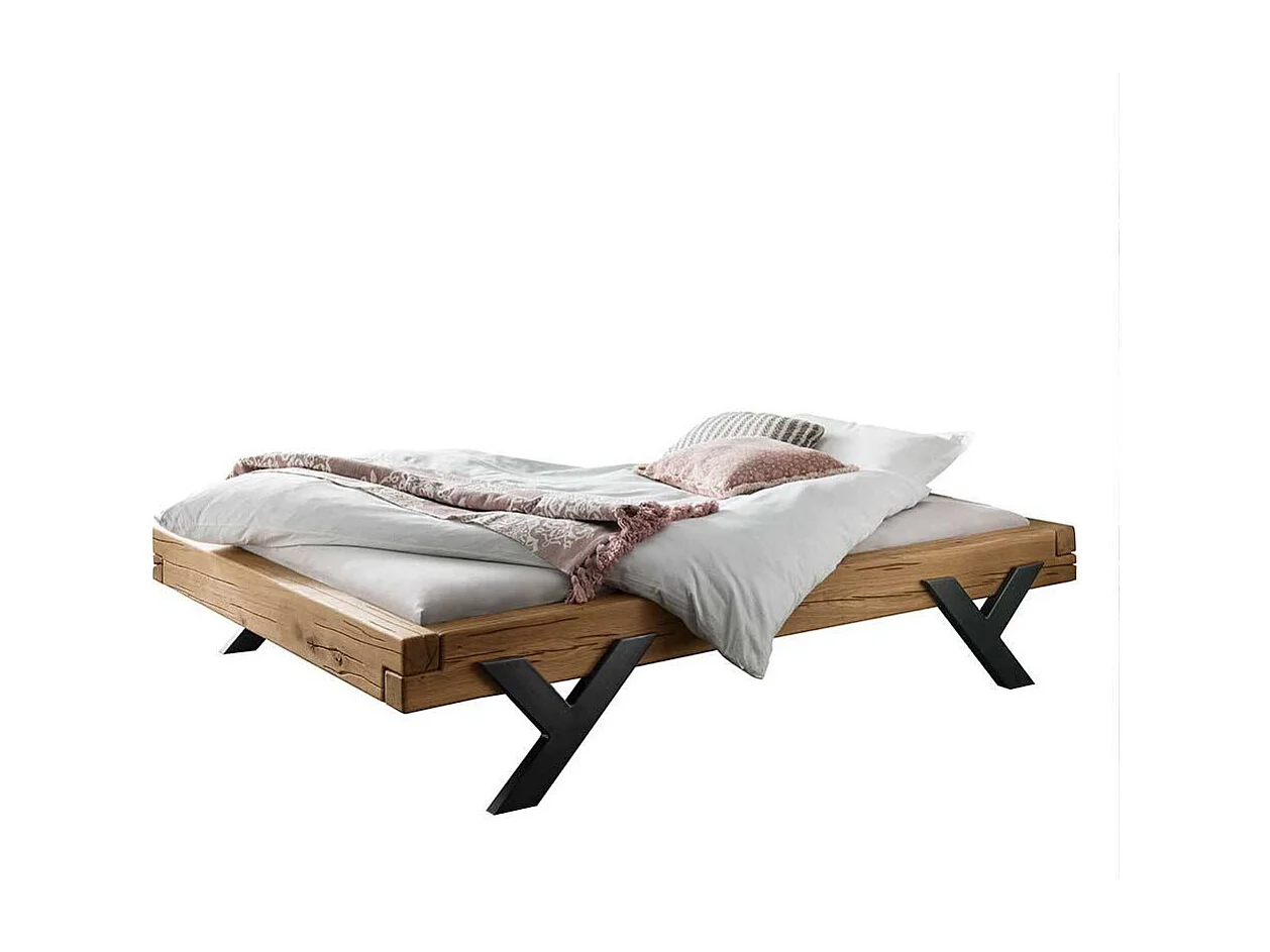 Naturholzbett massiv aus Wildeiche Y Gestell aus Metall