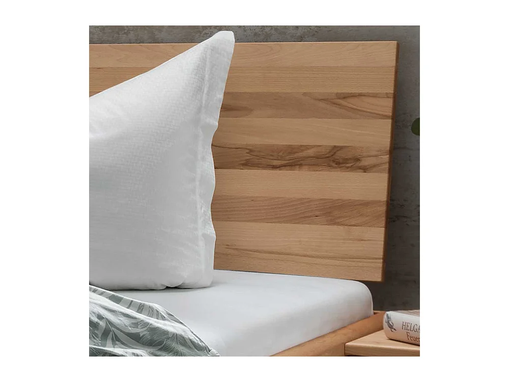 Metallkufenbett aus Kernbuche Massivholz zwei Nachtkommoden (dreiteilig)