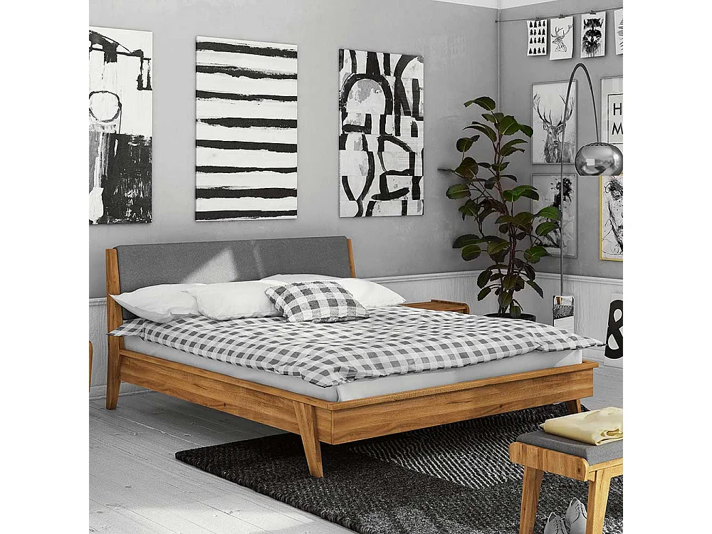 Bett aus Wildeiche Massivholz Retrostil