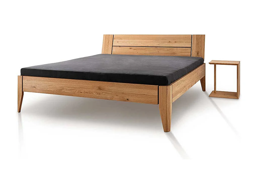 Doppelbett Massivholzbett geölt in Wildeichefarben