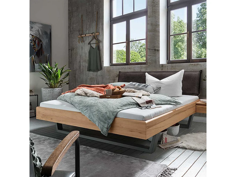 Doppel Bett aus Kernbuche Massivholz und Metall Polster Kopfteil