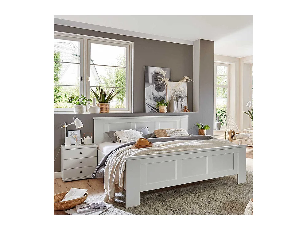 Doppelbettgestell im wei�en Landhausstil Made in Germany
