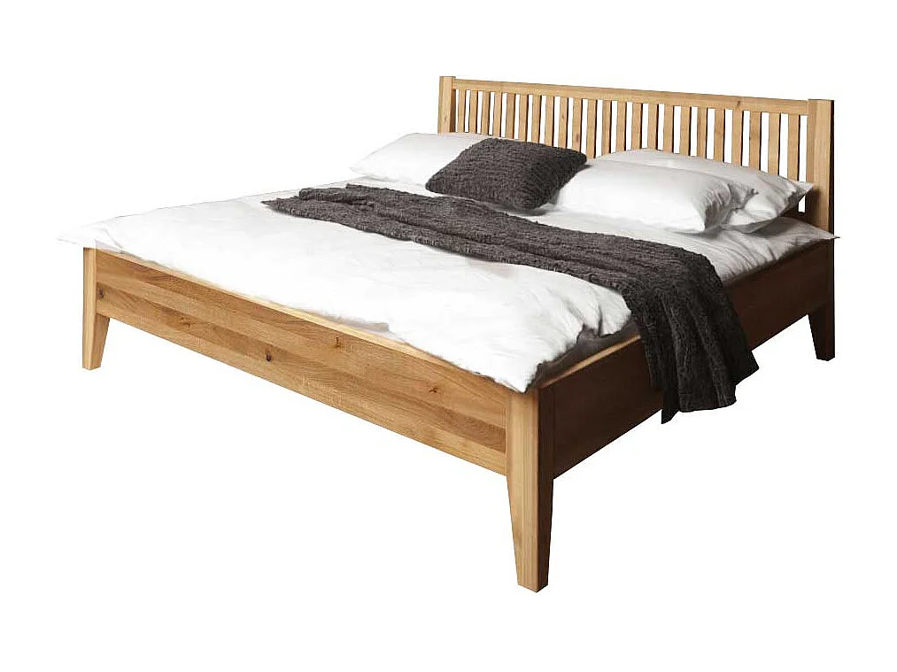 Schlafzimmer Bett aus Wildeiche Massivholz geölt