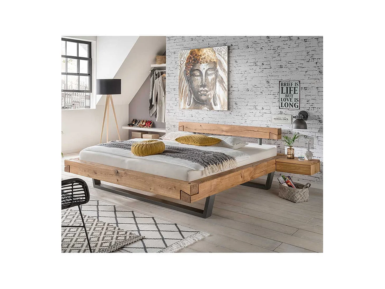 Wildeiche Balkenbett mit Nachtkonsolen Schwebeoptik (dreiteilig)