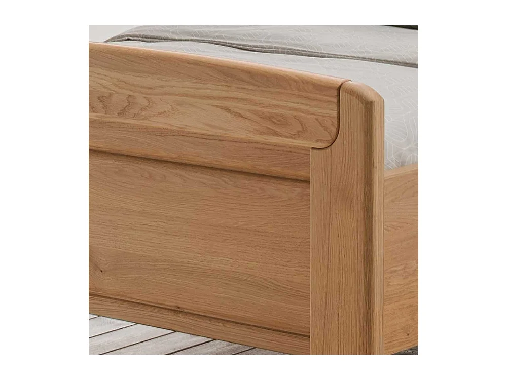 Ehebett aus Eiche teilmassiv Made in Germany