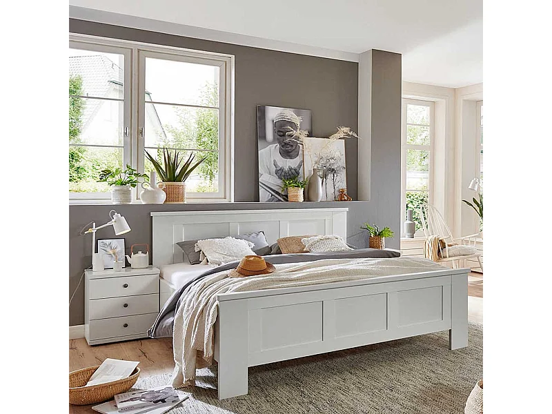 Doppelbettgestell im weißen Landhausstil Made in Germany