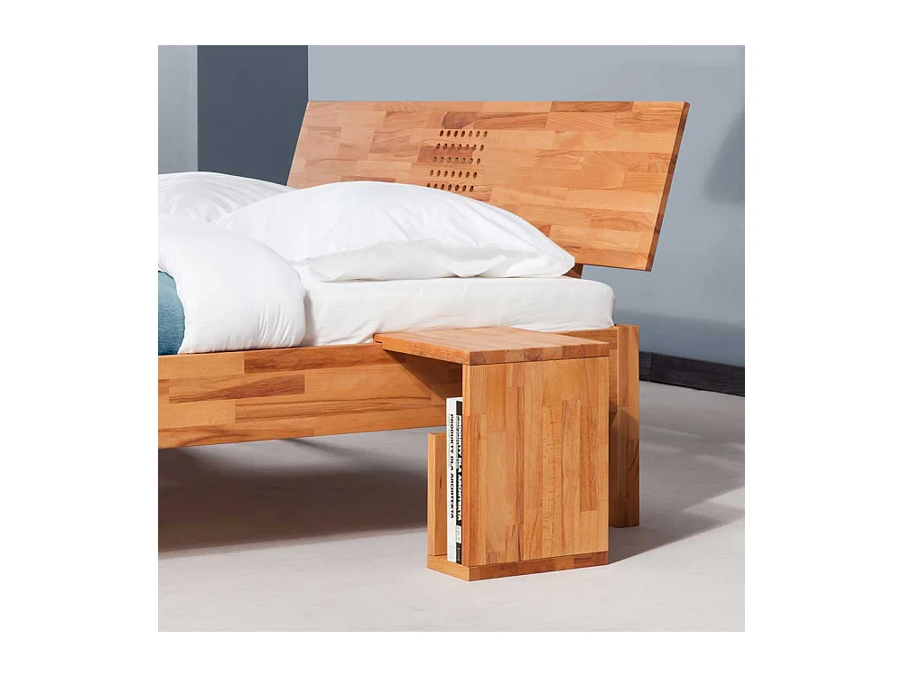 Doppelbett in Kernbuchefarben Anstecktische