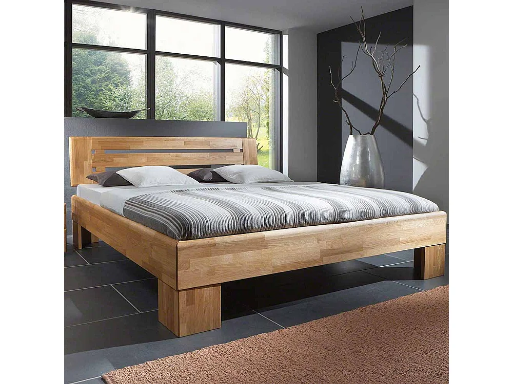 Bett aus Wildeiche Massivholz Honigfarben geölt