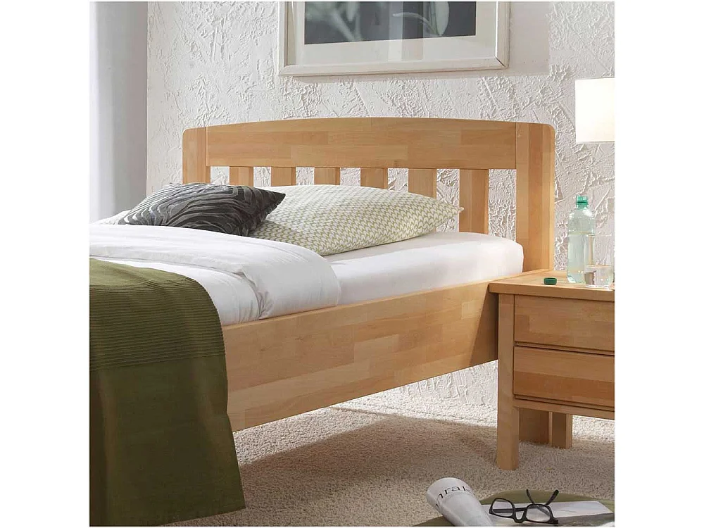 Einzelbett aus Kernbuche Massivholz mit Komforthöhe