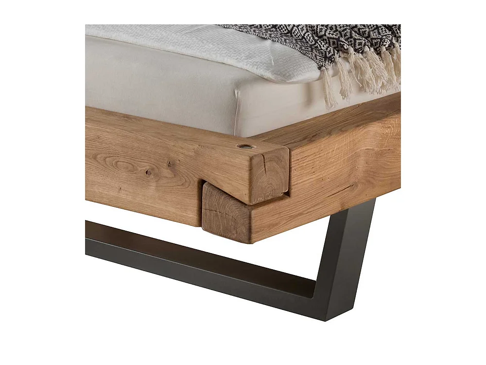 Wildeiche Balkenbett mit Nachtkonsolen Schwebeoptik (dreiteilig)