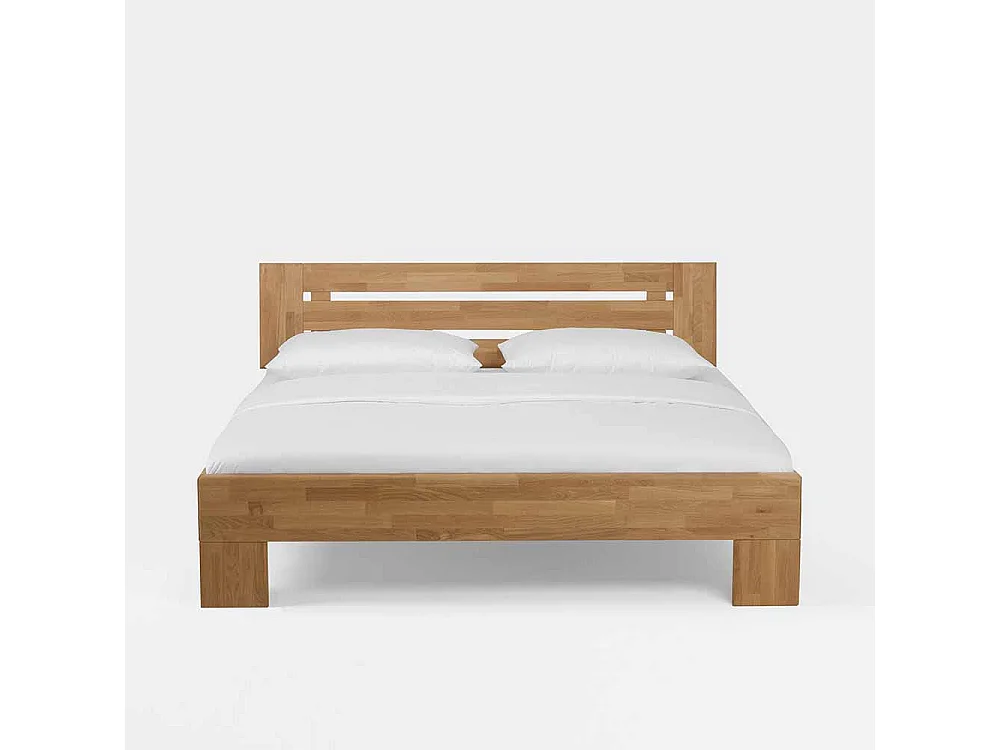 Bett aus Wildeiche Massivholz Honigfarben geölt