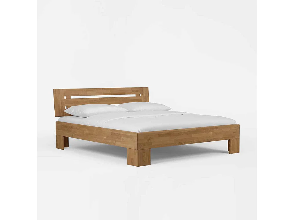 Bett aus Wildeiche Massivholz Honigfarben geölt