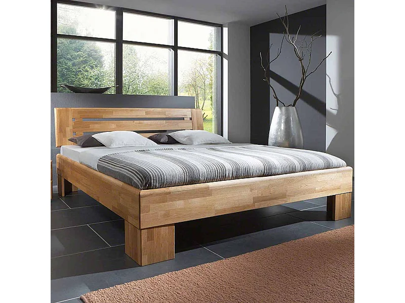 Bett aus Wildeiche Massivholz Honigfarben geölt