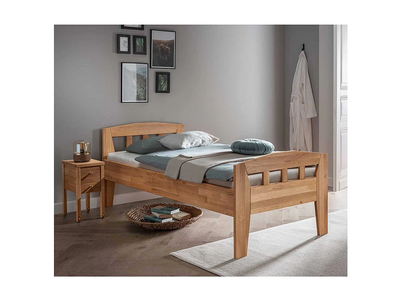 Einzelbett Holzbett geölt aus Massivholz