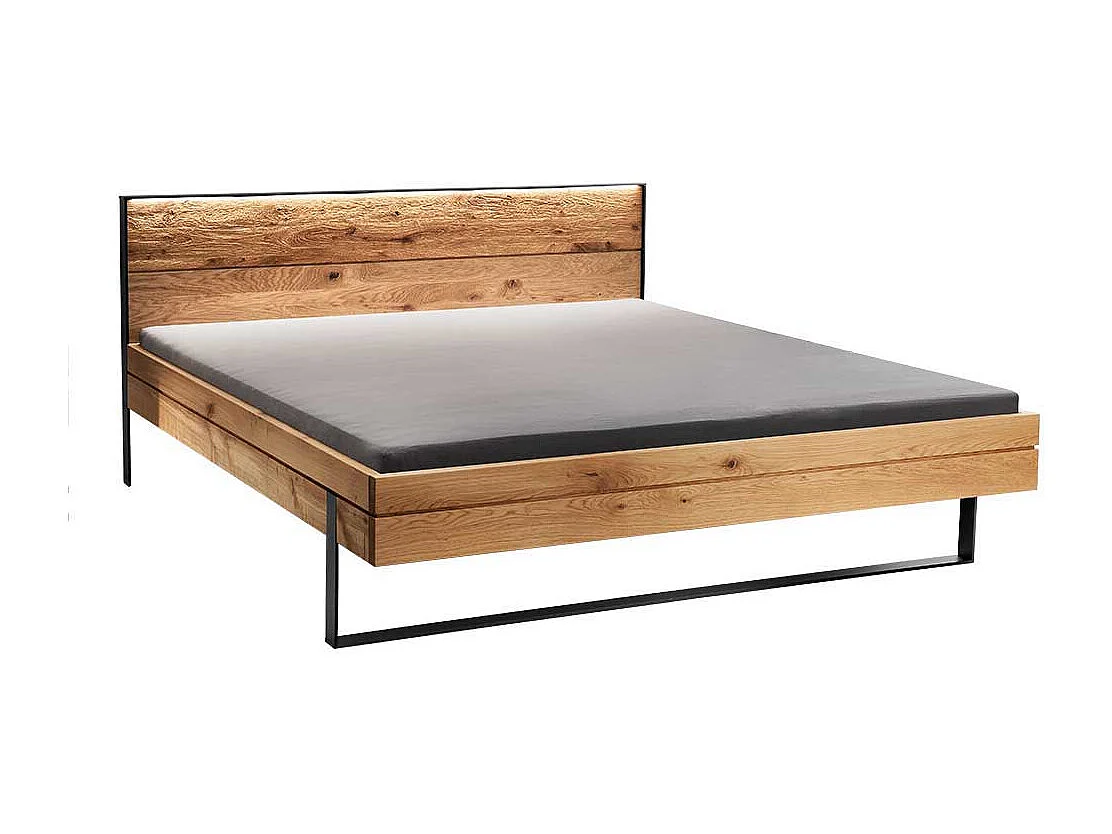 Bügelgestell Doppelbett Wildeiche im Industrie und Loft Stil optionale Beleuchtung