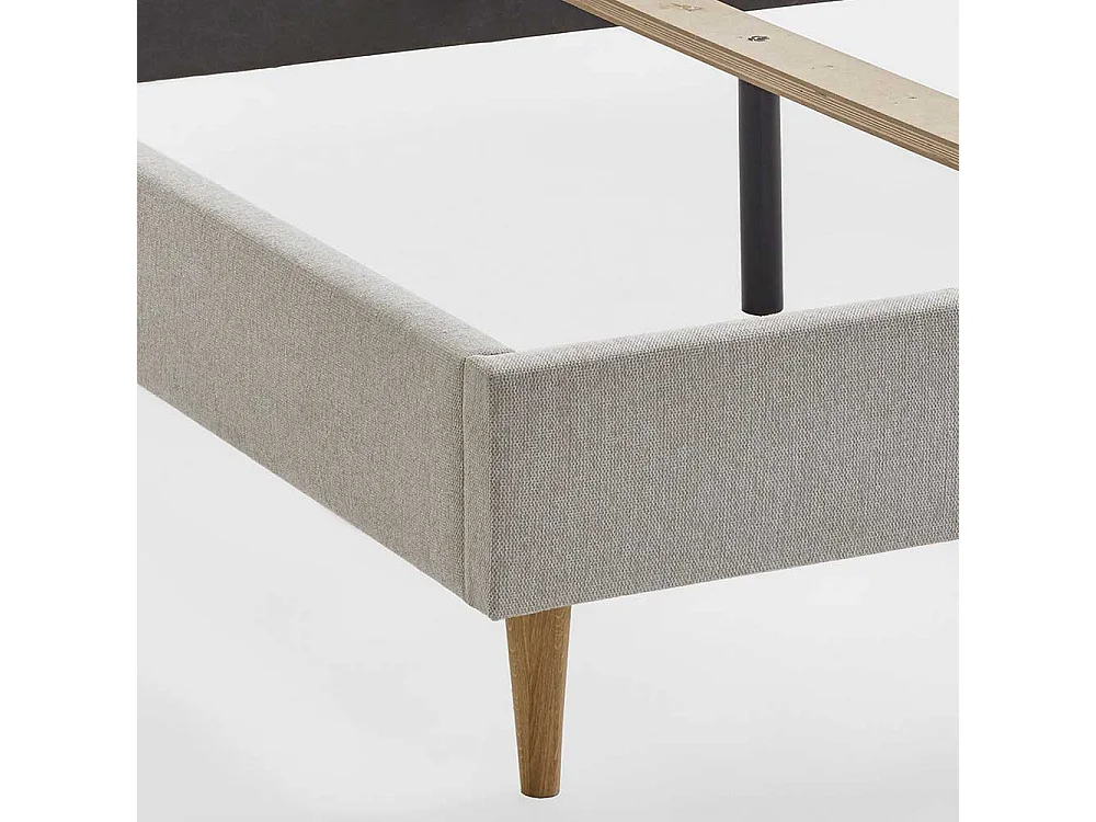 Stoffbett Cremefarben Polster in modernem Design Vierfußgestell aus Holz