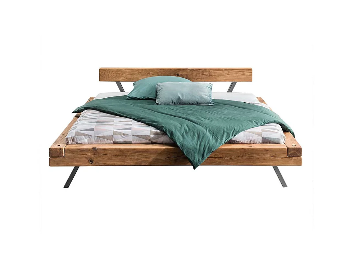 Massives Balkenbett aus Wildeiche geölt modern