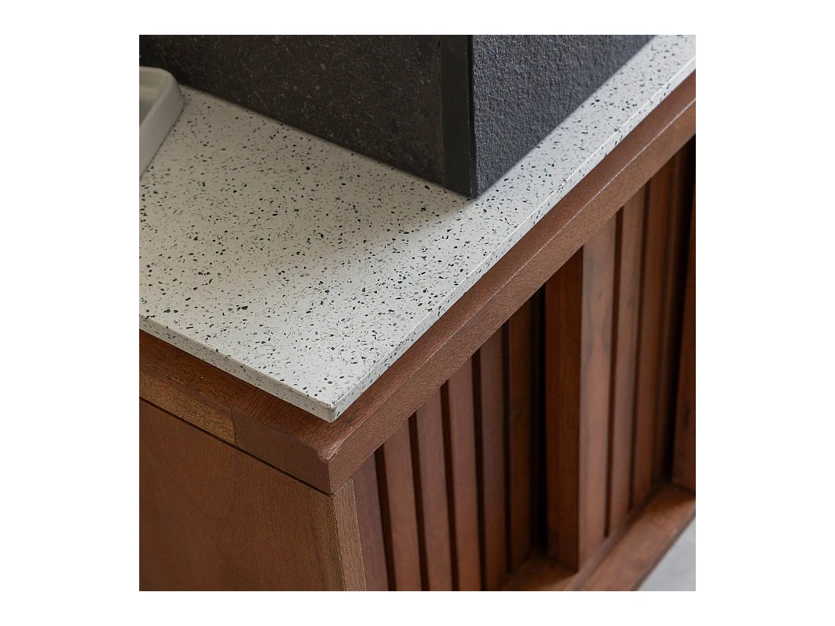 Meuble sous vasque en bois d'acacia et terrazzo Kaelis
