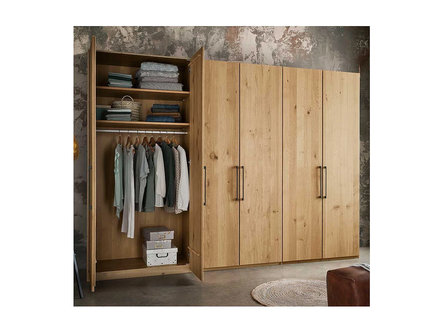 Kleiderschrank Wildeiche Bianco Made in Germany Metallgriffen