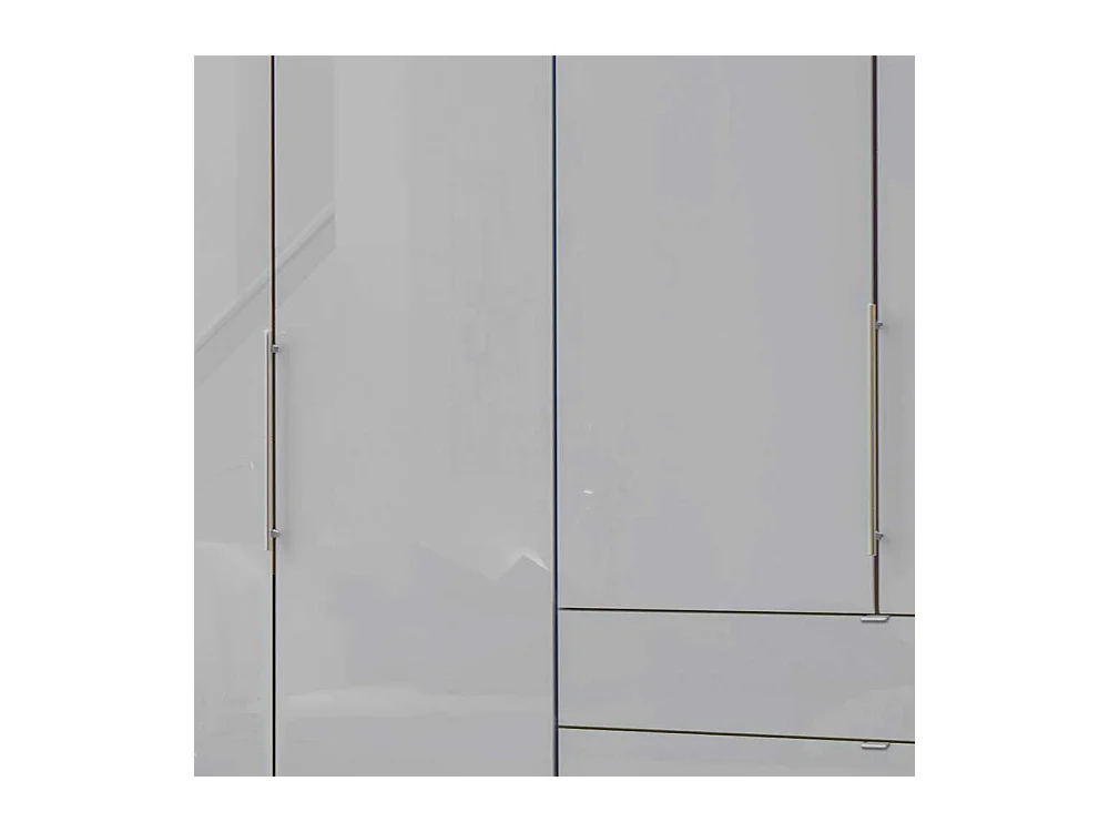 Falttürenschrank in Hellgrau Glas beschichtet LED Beleuchtung