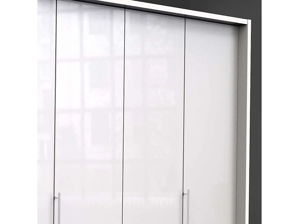 Weißer Schlafzimmerschrank mit Falttüren glasbeschichtet