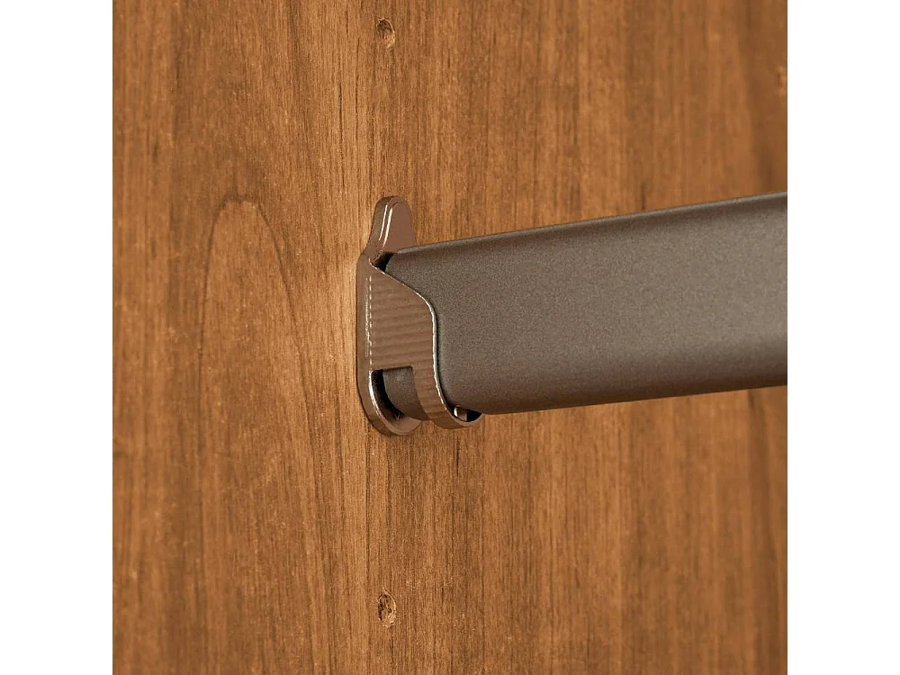 Schlafzimmerschrank Drehtürenschrank teilmassiv in Erlefarben