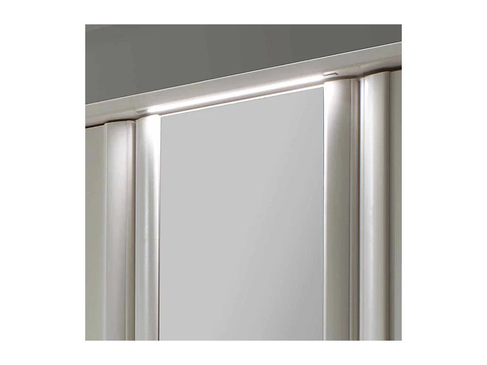 Schlafzimmerschrank in Weiß Beleuchtung