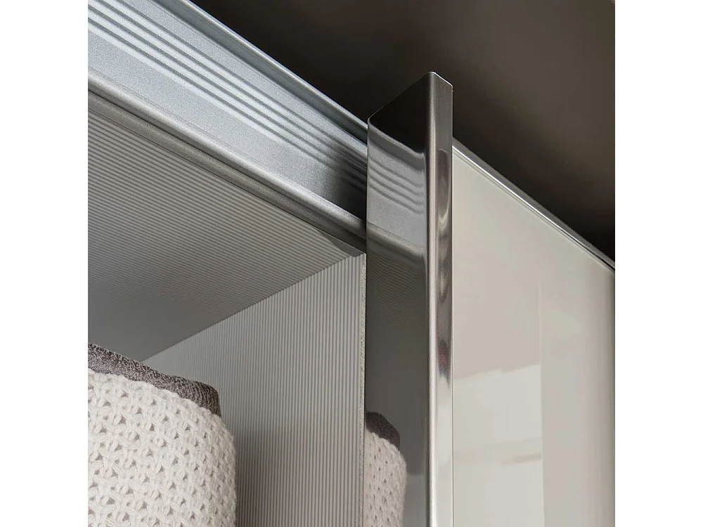 Schwebetürenschrank in Creme Weiß und Braun 300 cm breit