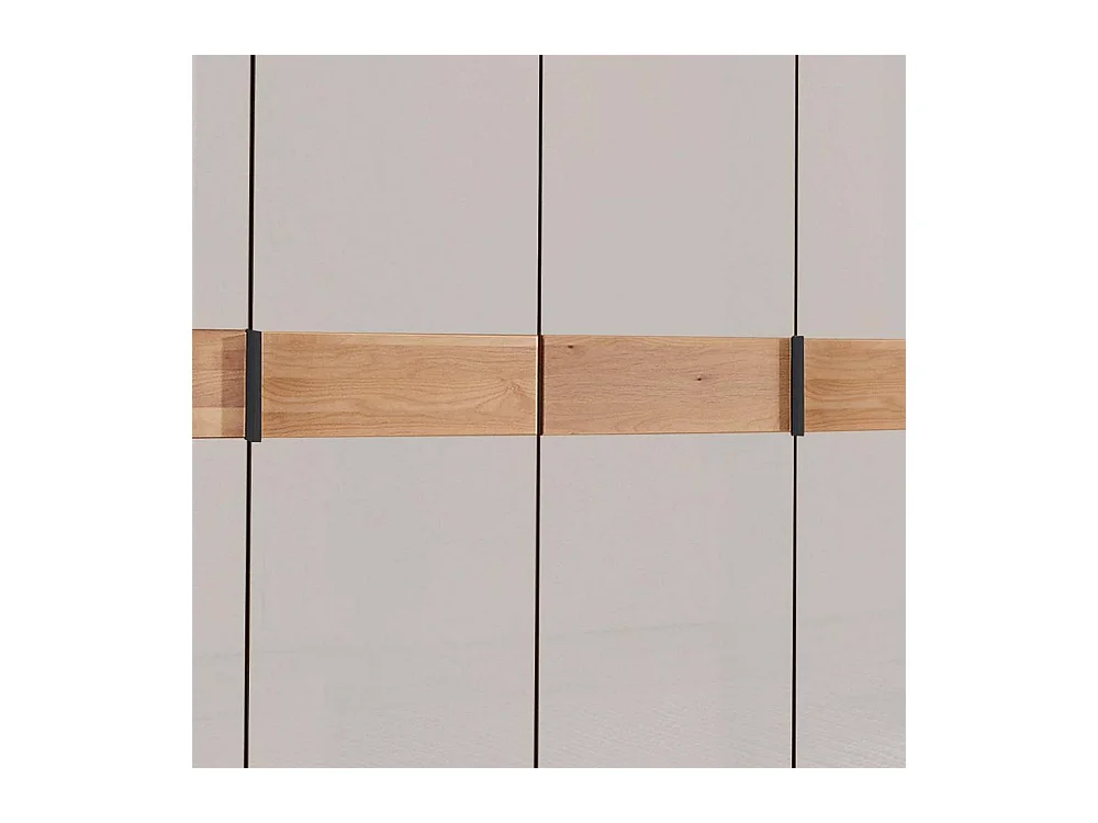 Schlafzimmerschrank Drehtürschrank in Weiß und Erlefarben