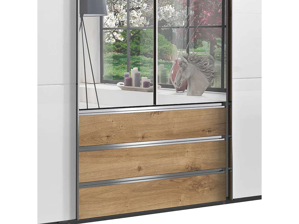 Kleiderschrank mit Spiegeltüren und Schwebetüren Selbsteinzug