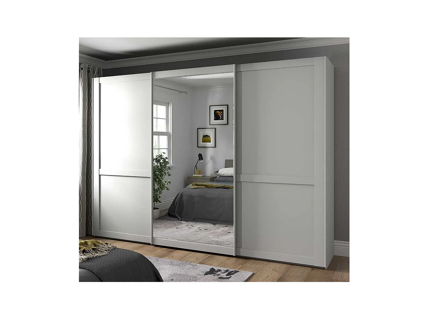 Kleiderschrank mit 3 Schiebetüren in Weiß großem Spiegel