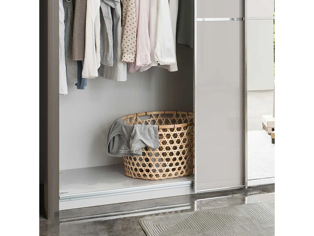 Spiegel Schwebetürenschrank in Hellgrau und Braun 260 cm breit