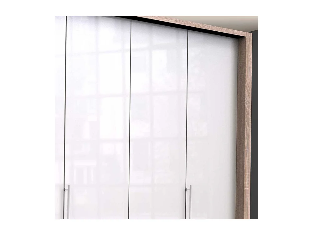 Eleganter Kleiderschrank 3 türig mit vier Schubladen glasbeschichtet