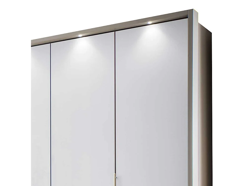 Falttüren Schlafzimmerschrank in Weiß und Hellgrau LED Beleuchtung