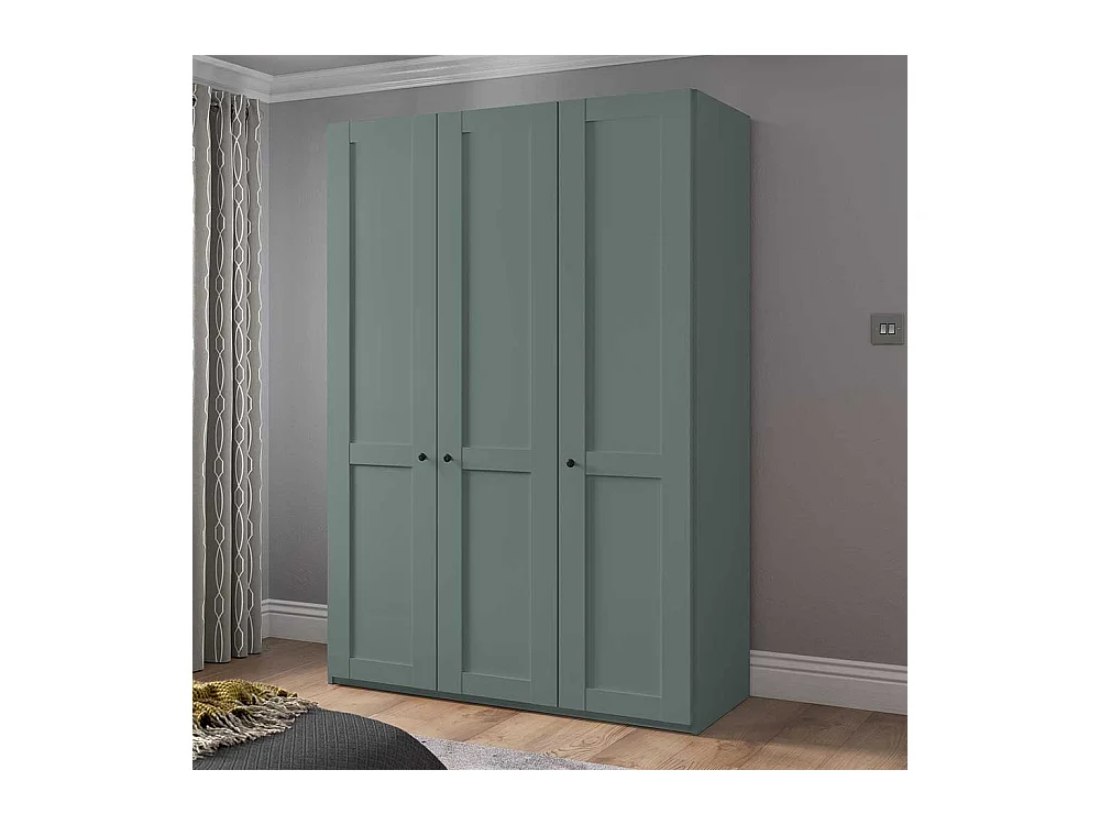 Landhaus-Kleiderschrank modern in Graugrün drei Drehtüren