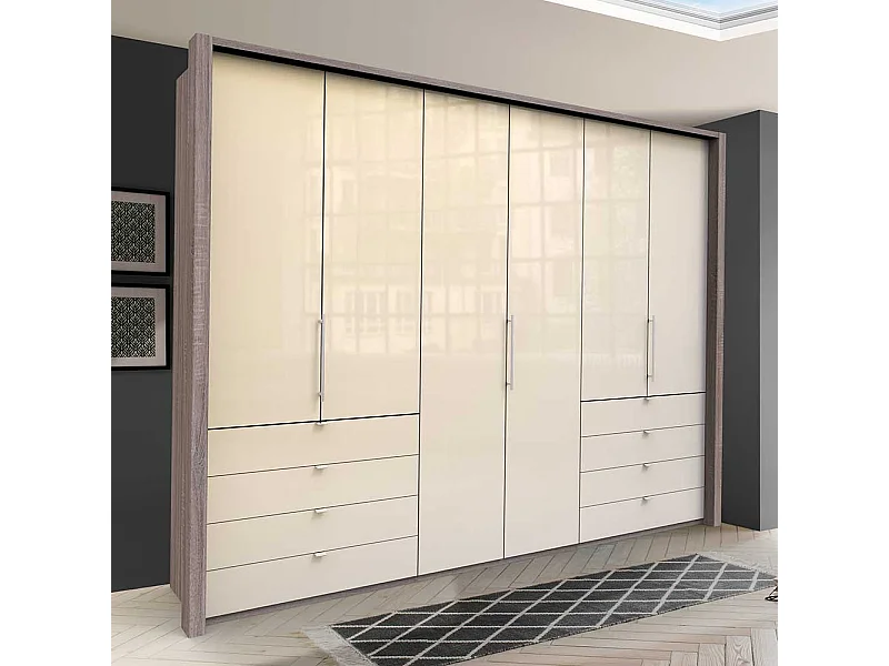Panorama Kleiderschrank mit acht Schubladen 3 türig