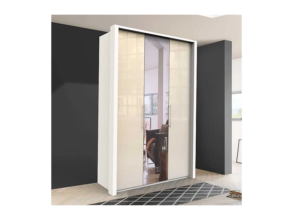 Kleiderschrank in modernem Design Spiegel