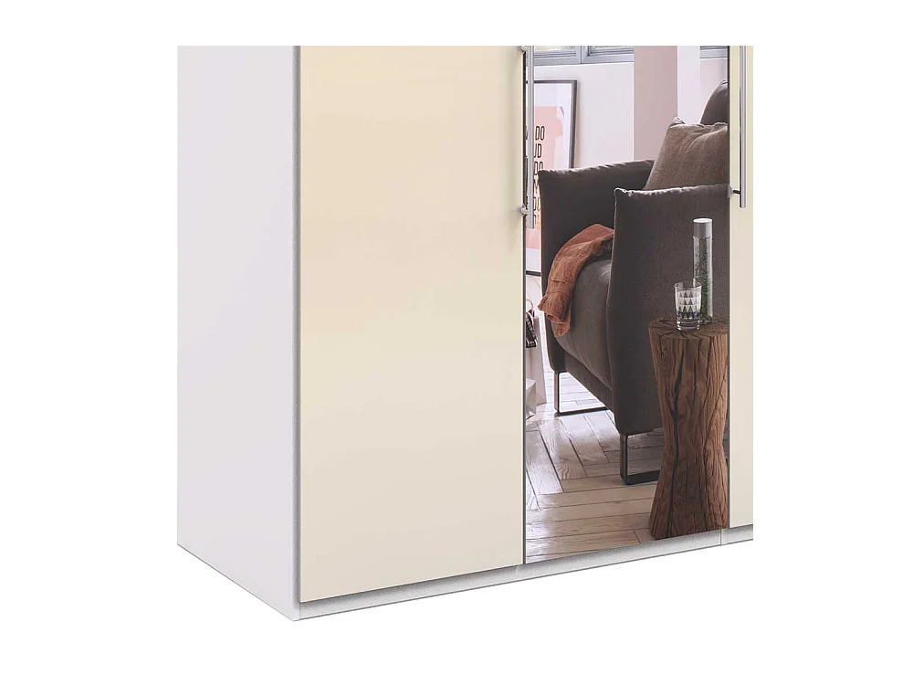 Kleiderschrank in modernem Design Spiegel