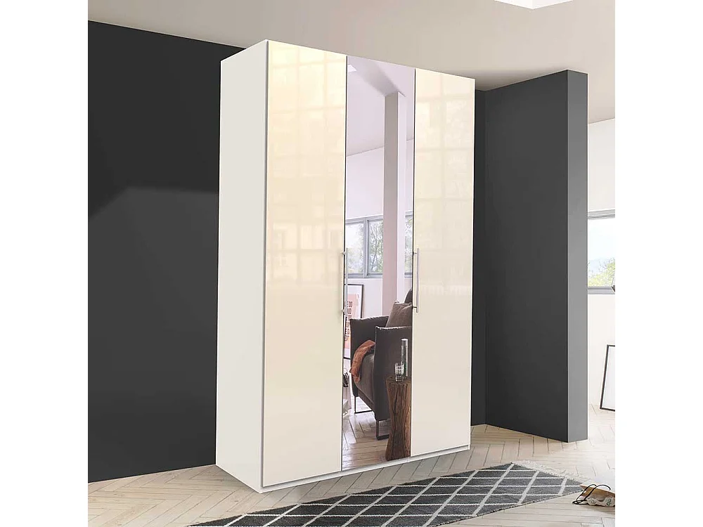 Kleiderschrank in modernem Design Spiegel