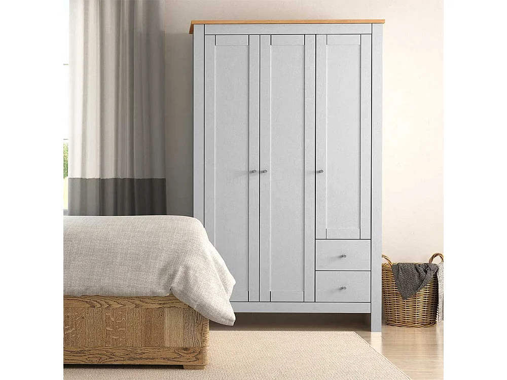 Drehtürenschrank in Grau und Eiche Optik Landhaus Design